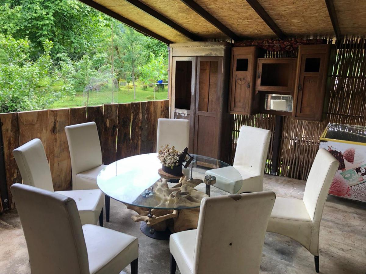 Gomis Mta Riverside Ozurget'i Bagian luar foto